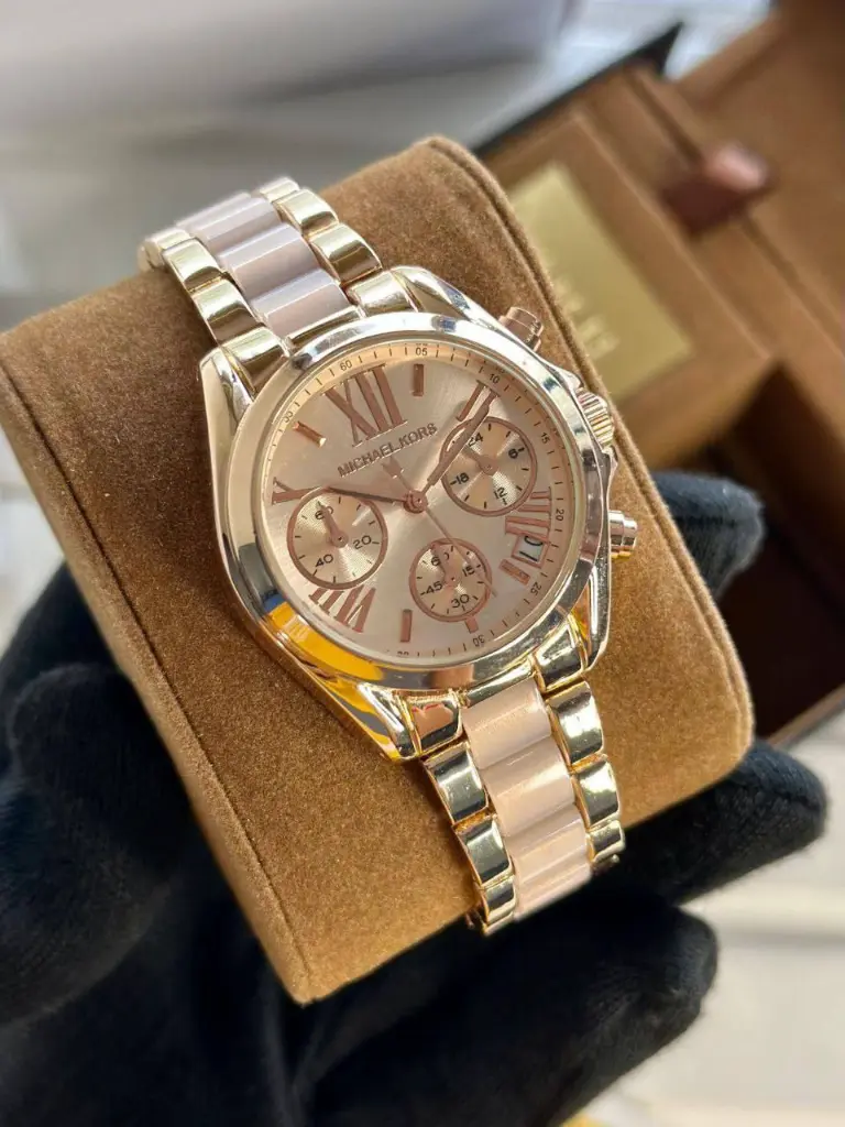 mk girl watch.webp