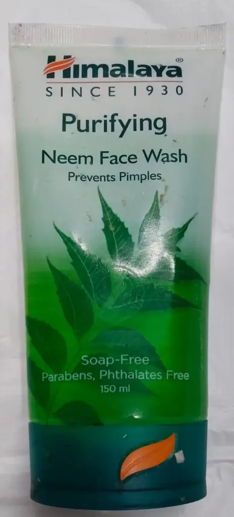 Himalaya SINCE 1930 Purifying Neem Face Wash Prevents Pimples Soap-Free Parabens, Phthalates Free 150 ml