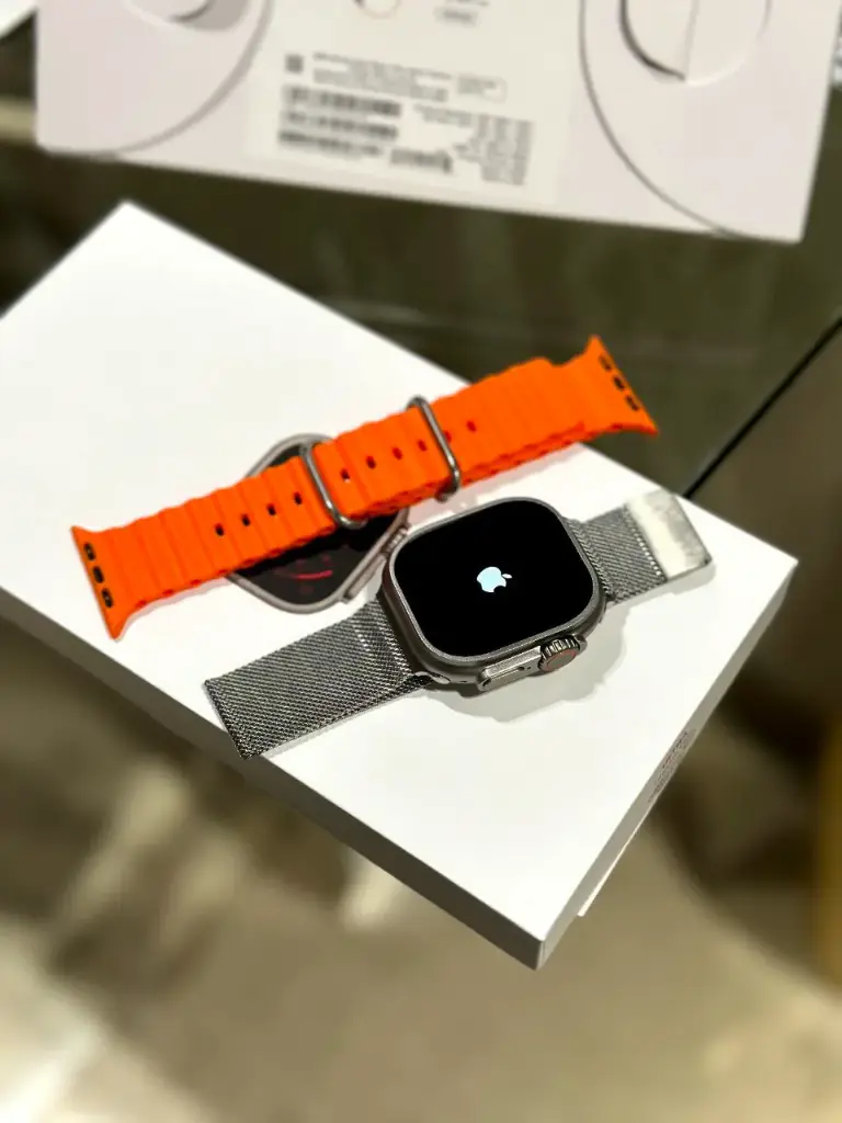 APPLE WATCHES